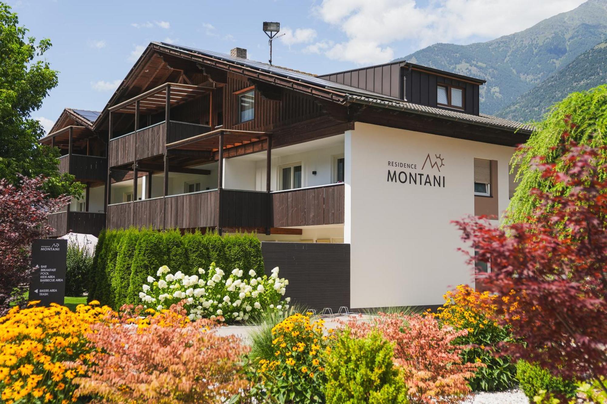Residence Montani Laces Esterno foto